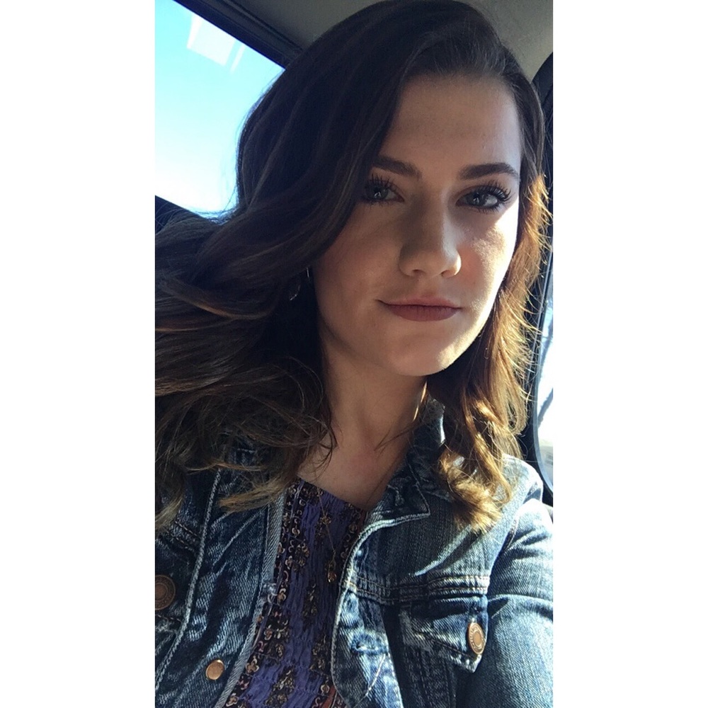 Meet your Posher, Hannah